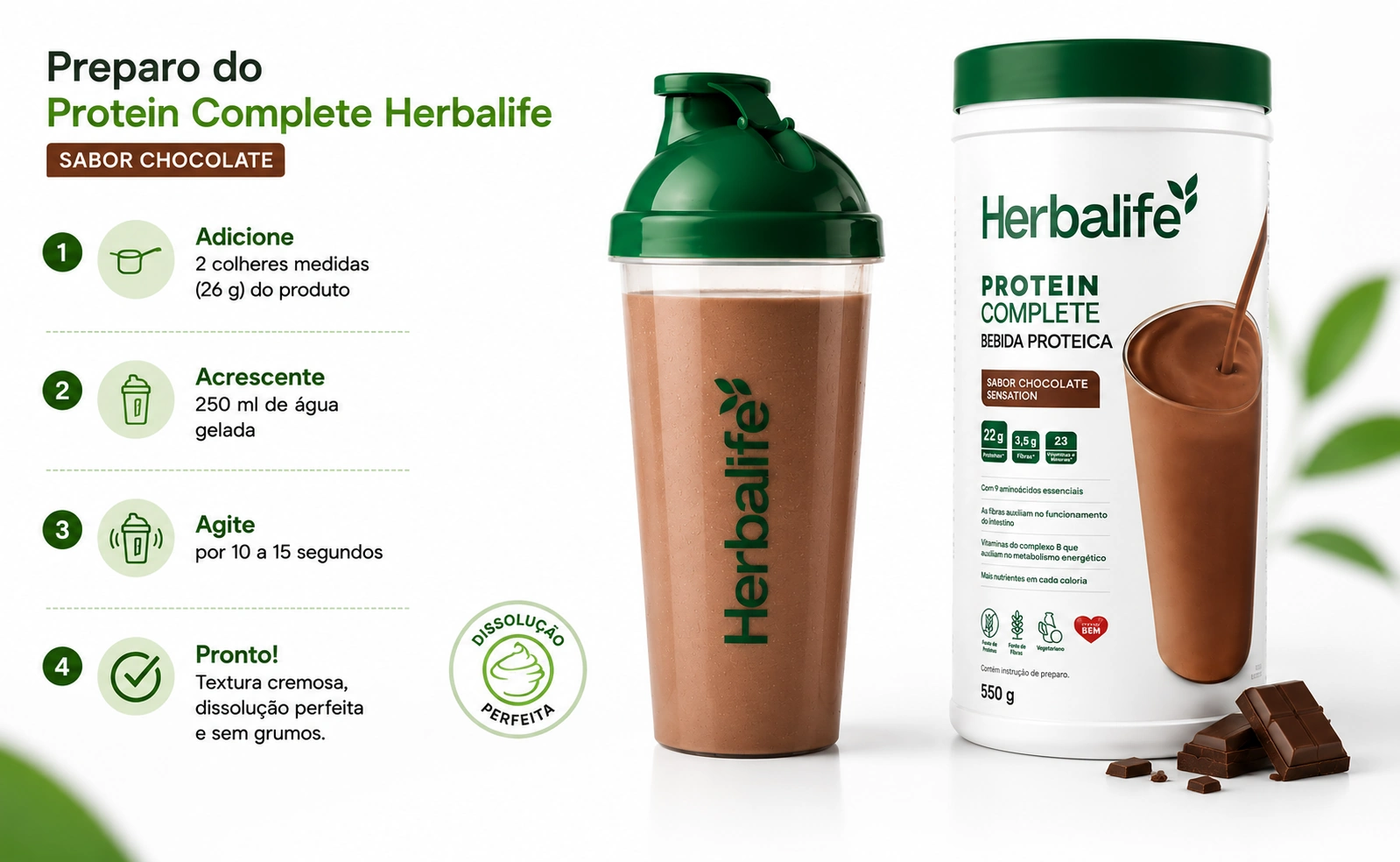 Preparo do Protein Complete Herbalife sabor chocolate em uma shakeira transparente mostrando a dissolução perfeita sem grumos