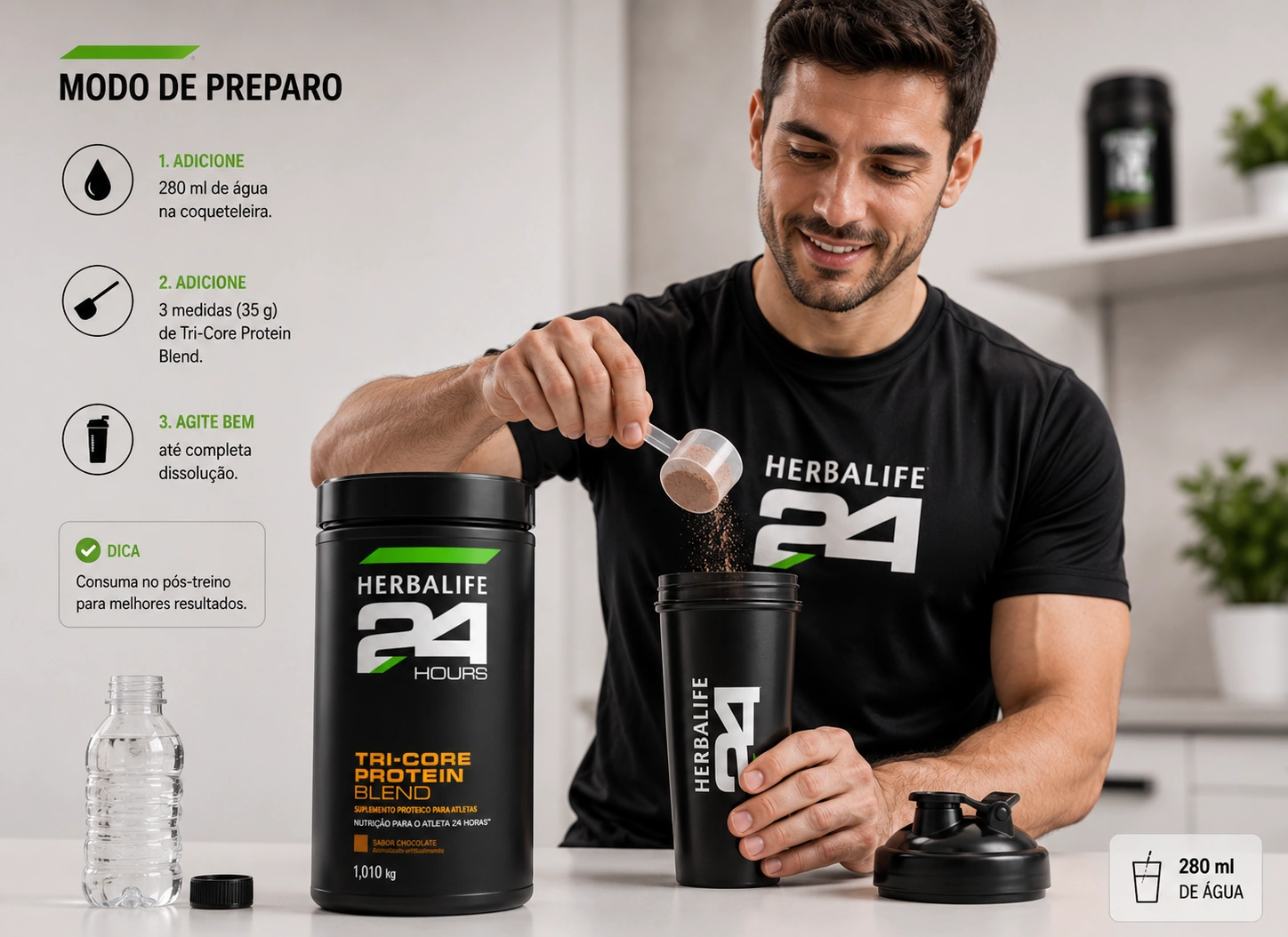Pessoa preparando o shake proteico Tri-Core Protein Blend em 280ml de água na coqueteleira