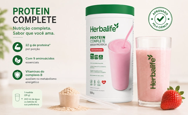 Embalagem do Protein Complete Herbalife Chocolate 550g em destaque com copo preparado, medidor scoop e selo de aprovação